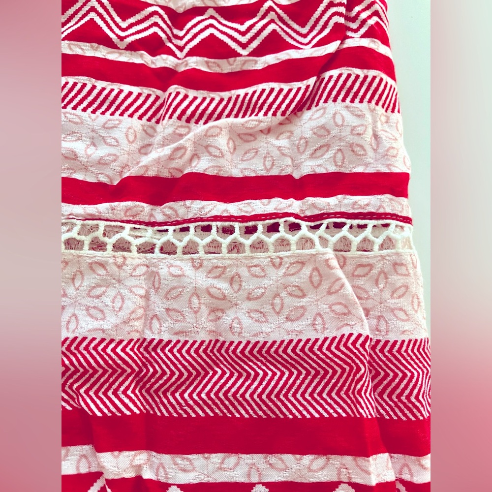 NWOT Red/White Lightweight Scarf